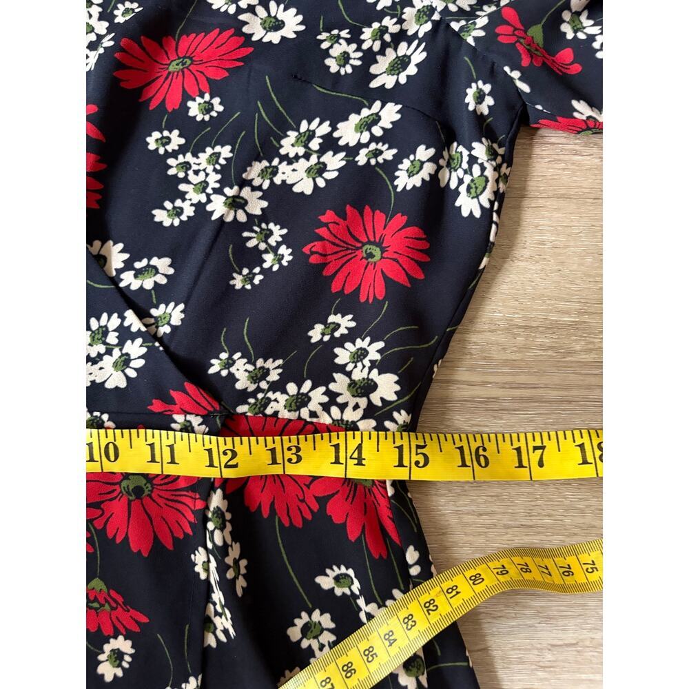 Madewell Peekaboo-Sleeve Midi Dress in the Hillside Daisies floral print - Picture 9 of 9